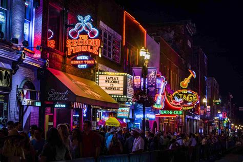 When Is the Best Time to Go to Nashville for Music: A Detailed Exploration